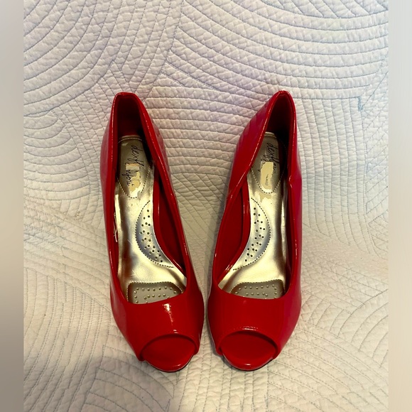 Thinning out my shoes. - Picture 1 of 3